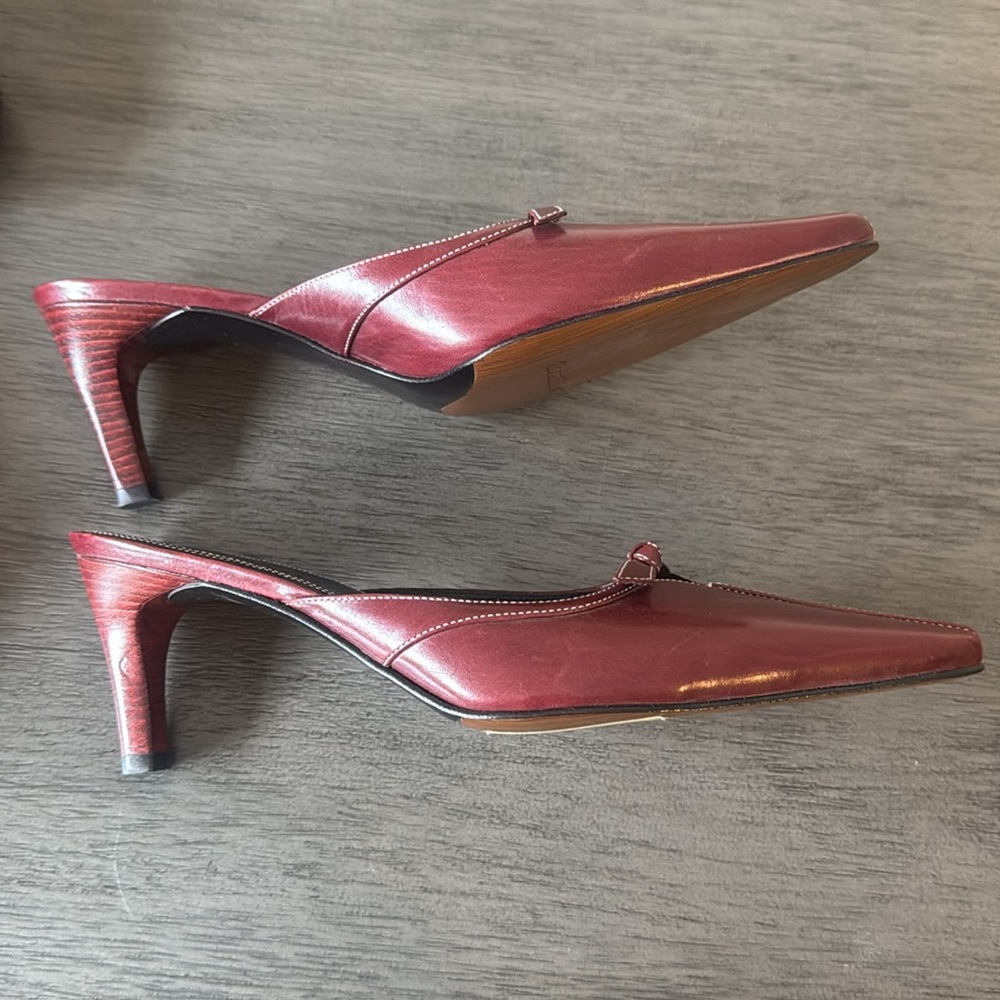 Elegant Burgundy Leather Cole Haan Heels - Picture 8 of 9